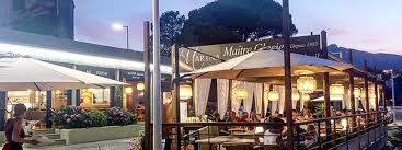 restaurant marina