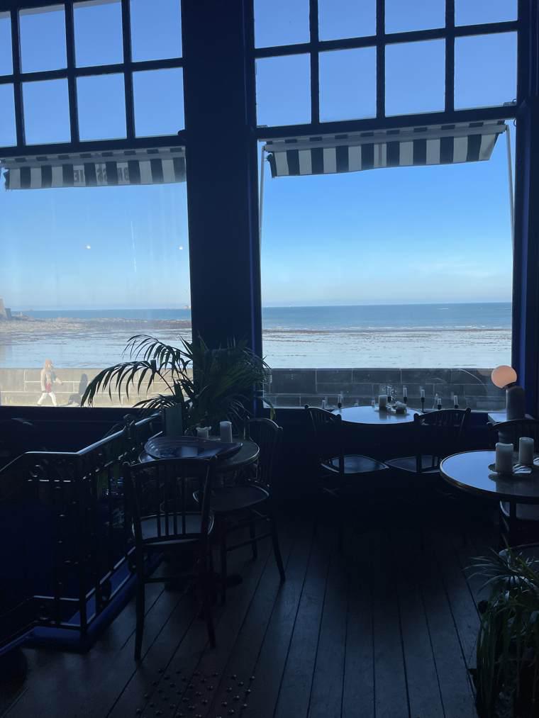 la corniche restaurant